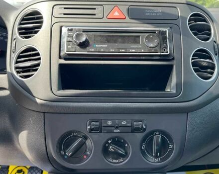 Серый Фольксваген Гольф Плюс, объемом двигателя 1.4 л и пробегом 244 тыс. км за 5600 $, фото 12 на Automoto.ua