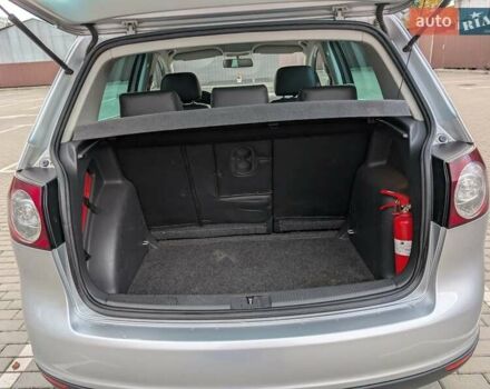 Фольксваген Гольф Плюс 2006 в Черкассах на Automoto.ua Серый Фольксваген Гольф Плюс, объемом двигателя 1.6 л и пробегом 140 тыс. км за 7500 $, фото 17 на Automoto.ua