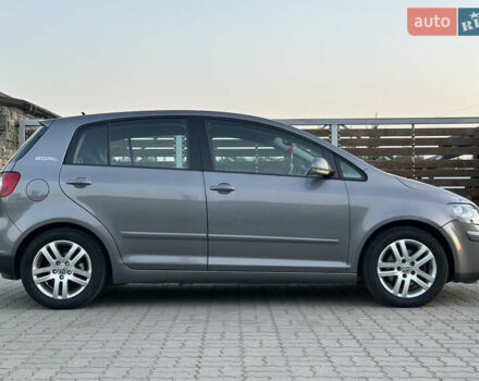 Сірий Фольксваген Golf Plus, об'ємом двигуна 1.6 л та пробігом 260 тис. км за 6799 $, фото 20 на Automoto.ua