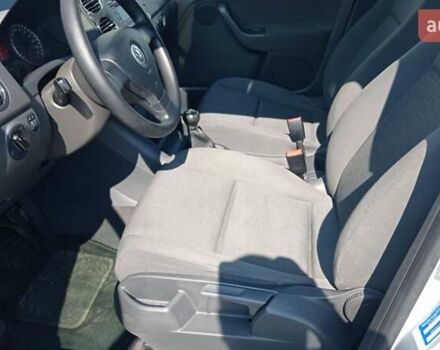 Сірий Фольксваген Golf Plus, об'ємом двигуна 1.4 л та пробігом 195 тис. км за 5100 $, фото 10 на Automoto.ua