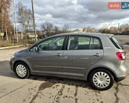Серый Фольксваген Гольф Плюс, объемом двигателя 1.4 л и пробегом 227 тыс. км за 5500 $, фото 6 на Automoto.ua