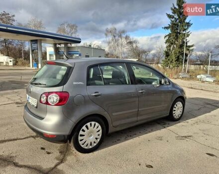 Серый Фольксваген Гольф Плюс, объемом двигателя 1.4 л и пробегом 227 тыс. км за 5500 $, фото 7 на Automoto.ua