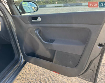 Серый Фольксваген Гольф Плюс, объемом двигателя 1.4 л и пробегом 174 тыс. км за 5650 $, фото 16 на Automoto.ua