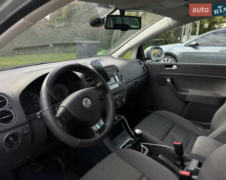 Фольксваген Гольф Плюс 2006 в Ровно на Automoto.ua Серый Фольксваген Гольф Плюс, объемом двигателя 1.6 л и пробегом 213 тыс. км за 5500 $, фото 2 на Automoto.ua