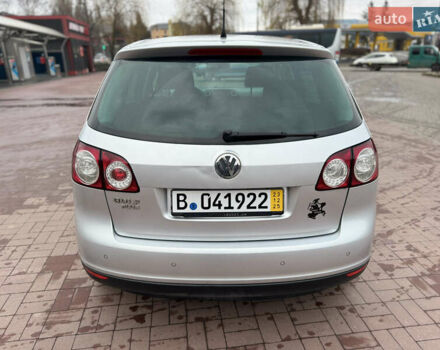 Серый Фольксваген Гольф Плюс, объемом двигателя 1.6 л и пробегом 188 тыс. км за 6450 $, фото 5 на Automoto.ua