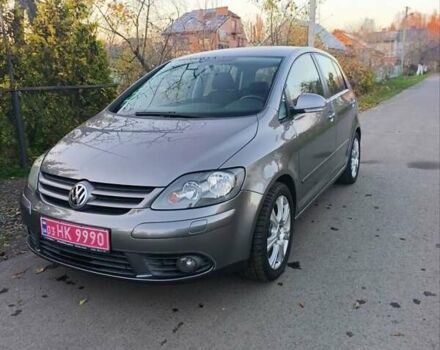 Серый Фольксваген Гольф Плюс, объемом двигателя 1.6 л и пробегом 217 тыс. км за 7400 $, фото 8 на Automoto.ua