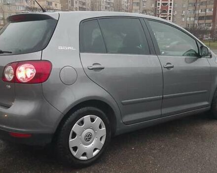 Серый Фольксваген Гольф Плюс, объемом двигателя 1.6 л и пробегом 202 тыс. км за 5650 $, фото 6 на Automoto.ua