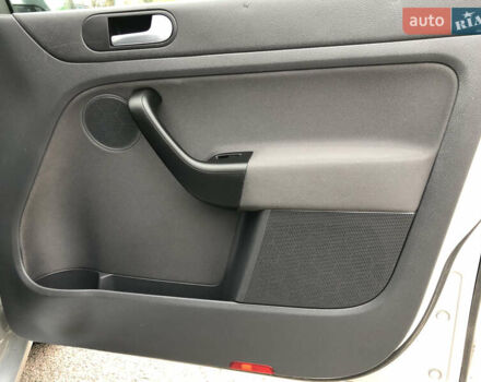 Серый Фольксваген Гольф Плюс, объемом двигателя 1.6 л и пробегом 202 тыс. км за 6800 $, фото 25 на Automoto.ua