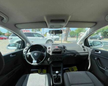 Серый Фольксваген Гольф Плюс, объемом двигателя 1.4 л и пробегом 244 тыс. км за 5600 $, фото 20 на Automoto.ua