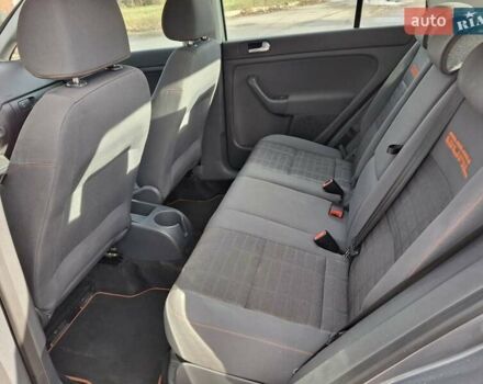 Серый Фольксваген Гольф Плюс, объемом двигателя 1.4 л и пробегом 227 тыс. км за 5500 $, фото 13 на Automoto.ua