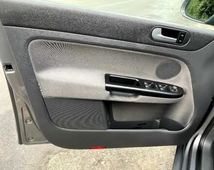 Фольксваген Golf Plus 2006 у Дніпро (Дніпропетровську) на Automoto.ua Сірий Фольксваген Golf Plus, об'ємом двигуна 1.4 л та пробігом 232 тис. км за 5550 $, фото 14 на Automoto.ua