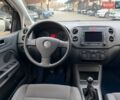 Серый Фольксваген Гольф Плюс, объемом двигателя 1.98 л и пробегом 136 тыс. км за 6000 $, фото 5 на Automoto.ua