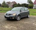 Серый Фольксваген Гольф Плюс, объемом двигателя 1.6 л и пробегом 235 тыс. км за 5500 $, фото 1 на Automoto.ua