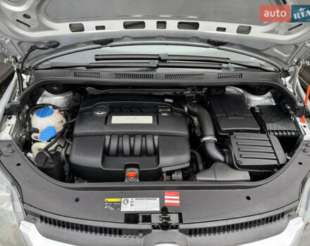 Сірий Фольксваген Golf Plus, об'ємом двигуна 1.6 л та пробігом 194 тис. км за 5950 $, фото 18 на Automoto.ua