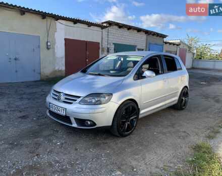 Серый Фольксваген Гольф Плюс, объемом двигателя 1.97 л и пробегом 293 тыс. км за 7400 $, фото 2 на Automoto.ua