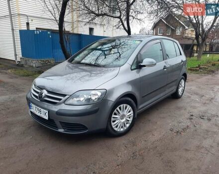 Сірий Фольксваген Golf Plus, об'ємом двигуна 1.6 л та пробігом 213 тис. км за 6750 $, фото 1 на Automoto.ua