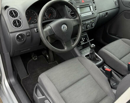 Сірий Фольксваген Golf Plus, об'ємом двигуна 1.6 л та пробігом 194 тис. км за 5950 $, фото 10 на Automoto.ua