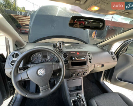 Сірий Фольксваген Golf Plus, об'ємом двигуна 1.6 л та пробігом 186 тис. км за 6800 $, фото 8 на Automoto.ua