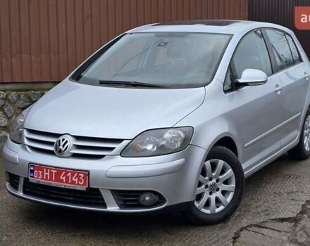 Серый Фольксваген Гольф Плюс, объемом двигателя 1.6 л и пробегом 230 тыс. км за 7999 $, фото 4 на Automoto.ua