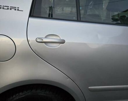 Серый Фольксваген Гольф Плюс, объемом двигателя 1.6 л и пробегом 202 тыс. км за 4950 $, фото 16 на Automoto.ua