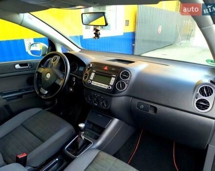 Сірий Фольксваген Golf Plus, об'ємом двигуна 1.4 л та пробігом 247 тис. км за 5100 $, фото 37 на Automoto.ua