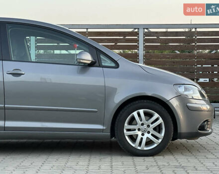 Сірий Фольксваген Golf Plus, об'ємом двигуна 1.6 л та пробігом 260 тис. км за 6799 $, фото 21 на Automoto.ua