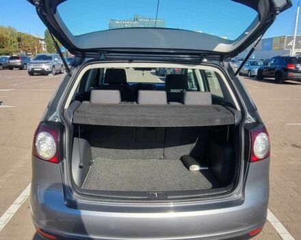 Серый Фольксваген Гольф Плюс, объемом двигателя 1.6 л и пробегом 181 тыс. км за 6000 $, фото 7 на Automoto.ua