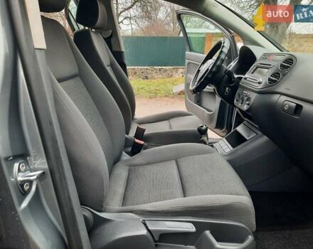 Сірий Фольксваген Golf Plus, об'ємом двигуна 1.6 л та пробігом 213 тис. км за 6750 $, фото 67 на Automoto.ua