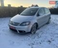 Серый Фольксваген Гольф Плюс, объемом двигателя 1.6 л и пробегом 198 тыс. км за 5100 $, фото 2 на Automoto.ua