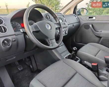 Серый Фольксваген Гольф Плюс, объемом двигателя 1.6 л и пробегом 175 тыс. км за 5999 $, фото 17 на Automoto.ua
