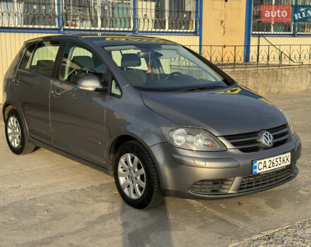 Серый Фольксваген Гольф Плюс, объемом двигателя 1.4 л и пробегом 174 тыс. км за 5650 $, фото 2 на Automoto.ua