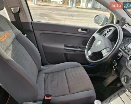 Серый Фольксваген Гольф Плюс, объемом двигателя 1.4 л и пробегом 227 тыс. км за 5500 $, фото 19 на Automoto.ua