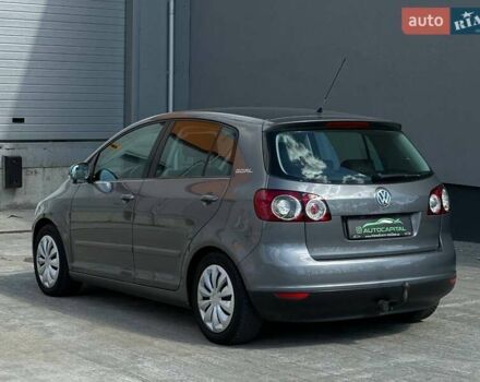 Серый Фольксваген Гольф Плюс, объемом двигателя 1.39 л и пробегом 212 тыс. км за 5500 $, фото 6 на Automoto.ua