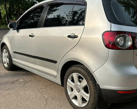 Серый Фольксваген Гольф Плюс, объемом двигателя 1.6 л и пробегом 196 тыс. км за 5299 $, фото 16 на Automoto.ua