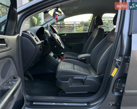 Сірий Фольксваген Golf Plus, об'ємом двигуна 1.6 л та пробігом 260 тис. км за 6799 $, фото 36 на Automoto.ua