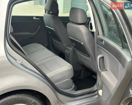 Серый Фольксваген Гольф Плюс, объемом двигателя 1.6 л и пробегом 215 тыс. км за 5499 $, фото 12 на Automoto.ua