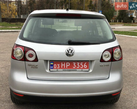 Серый Фольксваген Гольф Плюс, объемом двигателя 1.6 л и пробегом 202 тыс. км за 6800 $, фото 5 на Automoto.ua