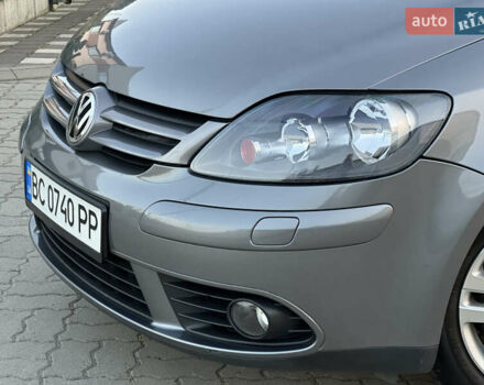 Сірий Фольксваген Golf Plus, об'ємом двигуна 1.6 л та пробігом 260 тис. км за 6799 $, фото 7 на Automoto.ua