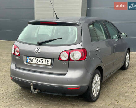 Серый Фольксваген Гольф Плюс, объемом двигателя 1.6 л и пробегом 215 тыс. км за 5499 $, фото 9 на Automoto.ua