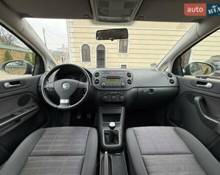 Серый Фольксваген Гольф Плюс, объемом двигателя 0 л и пробегом 92 тыс. км за 6950 $, фото 5 на Automoto.ua