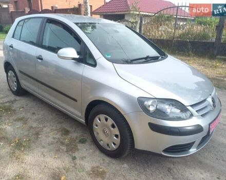 Фольксваген Гольф Плюс 2006 в Сарнах на Automoto.ua Серый Фольксваген Гольф Плюс, объемом двигателя 1.4 л и пробегом 213 тыс. км за 4999 $, фото 5 на Automoto.ua