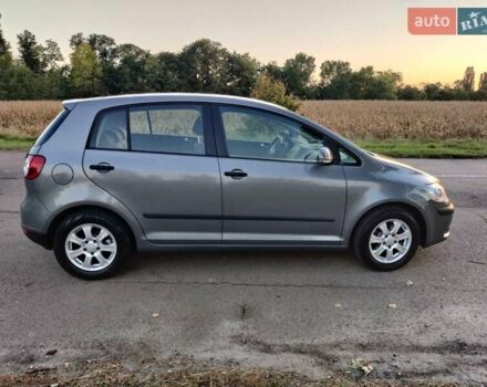 Серый Фольксваген Гольф Плюс, объемом двигателя 1.6 л и пробегом 175 тыс. км за 5800 $, фото 16 на Automoto.ua