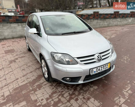 Серый Фольксваген Гольф Плюс, объемом двигателя 1.6 л и пробегом 188 тыс. км за 6450 $, фото 10 на Automoto.ua