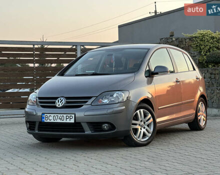 Сірий Фольксваген Golf Plus, об'ємом двигуна 1.6 л та пробігом 260 тис. км за 6799 $, фото 2 на Automoto.ua