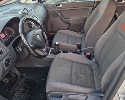 Фольксваген Гольф Плюс 2006 в Луцке на Automoto.ua Серый Фольксваген Гольф Плюс, объемом двигателя 1.4 л и пробегом 202 тыс. км за 5600 $, фото 9 на Automoto.ua