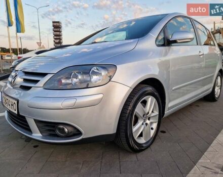 Фольксваген Гольф Плюс 2006 в Луцке на Automoto.ua Серый Фольксваген Гольф Плюс, объемом двигателя 1.4 л и пробегом 202 тыс. км за 5600 $, фото 1 на Automoto.ua