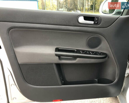 Серый Фольксваген Гольф Плюс, объемом двигателя 1.6 л и пробегом 202 тыс. км за 6800 $, фото 22 на Automoto.ua