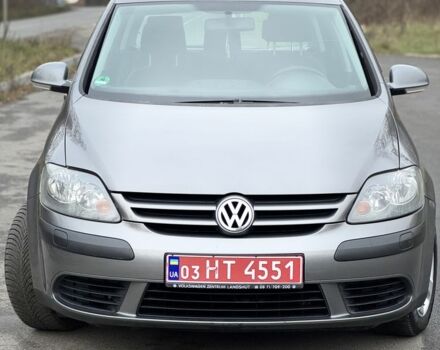 Серый Фольксваген Гольф Плюс, объемом двигателя 1.4 л и пробегом 226 тыс. км за 5300 $, фото 3 на Automoto.ua