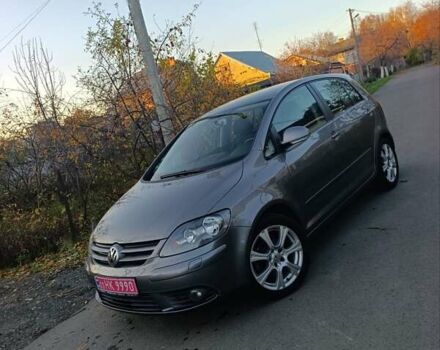 Серый Фольксваген Гольф Плюс, объемом двигателя 1.6 л и пробегом 217 тыс. км за 7400 $, фото 10 на Automoto.ua
