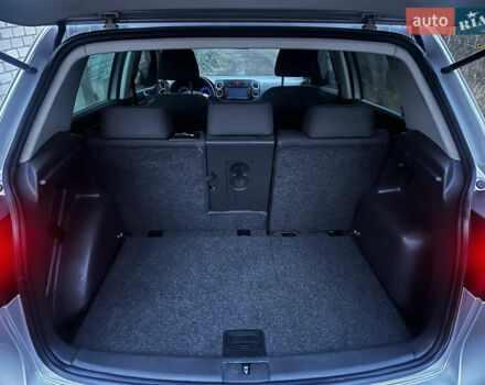 Сірий Фольксваген Golf Plus, об'ємом двигуна 1.6 л та пробігом 279 тис. км за 7100 $, фото 7 на Automoto.ua